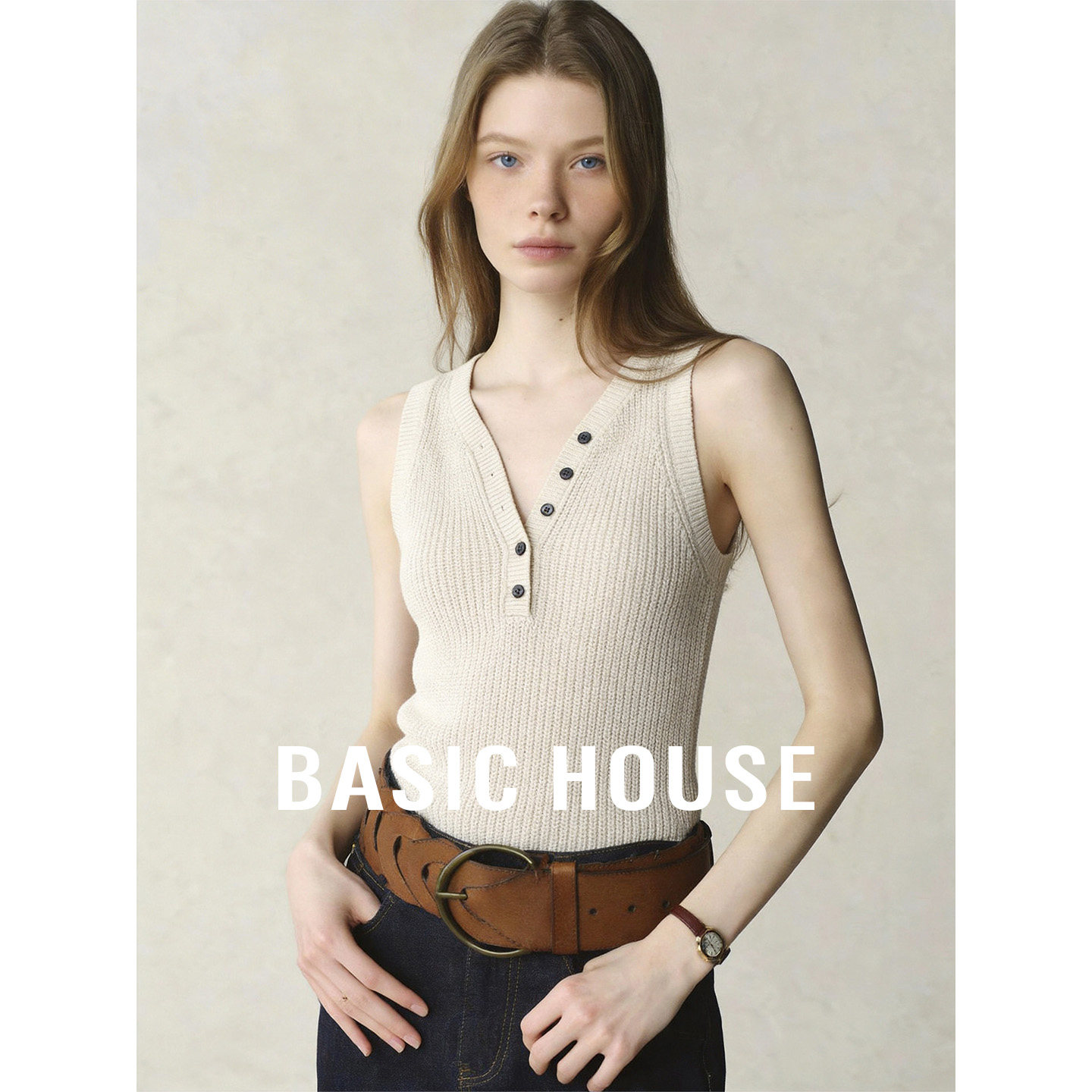 Basic House/百家好2026夏季新款修身显瘦纯色V领纽扣针织背心女
