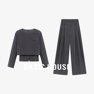 Basic House/百家好假两件拼接短款圆领上衣直筒西装裤时尚套装女