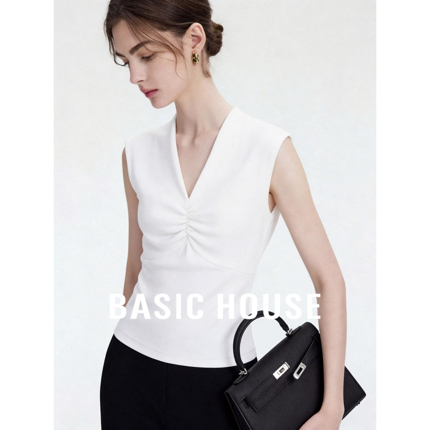 Basic House/百家好韩系深V领褶皱无袖T恤女修身百搭上衣夏季薄款