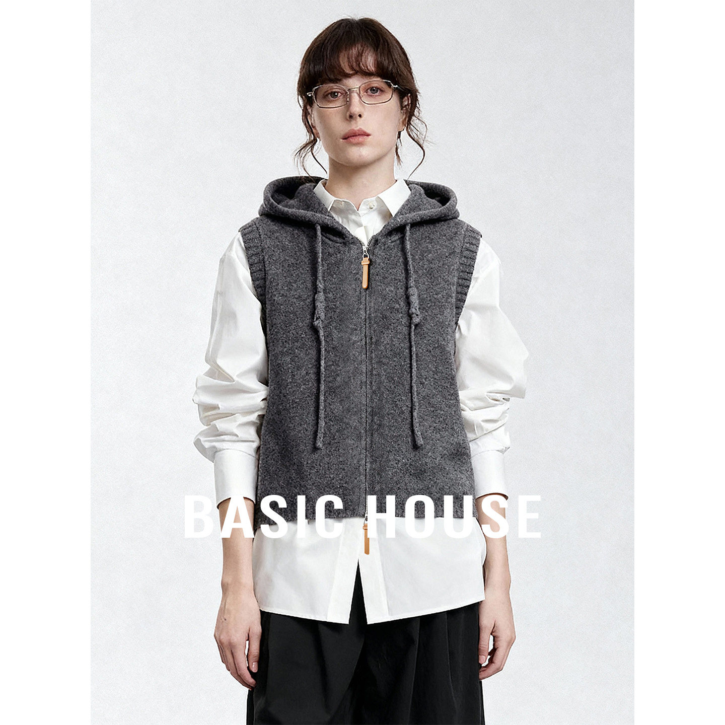 Basic House/百家好连帽双头拉链马甲秋季黑色短款外搭无袖上衣女