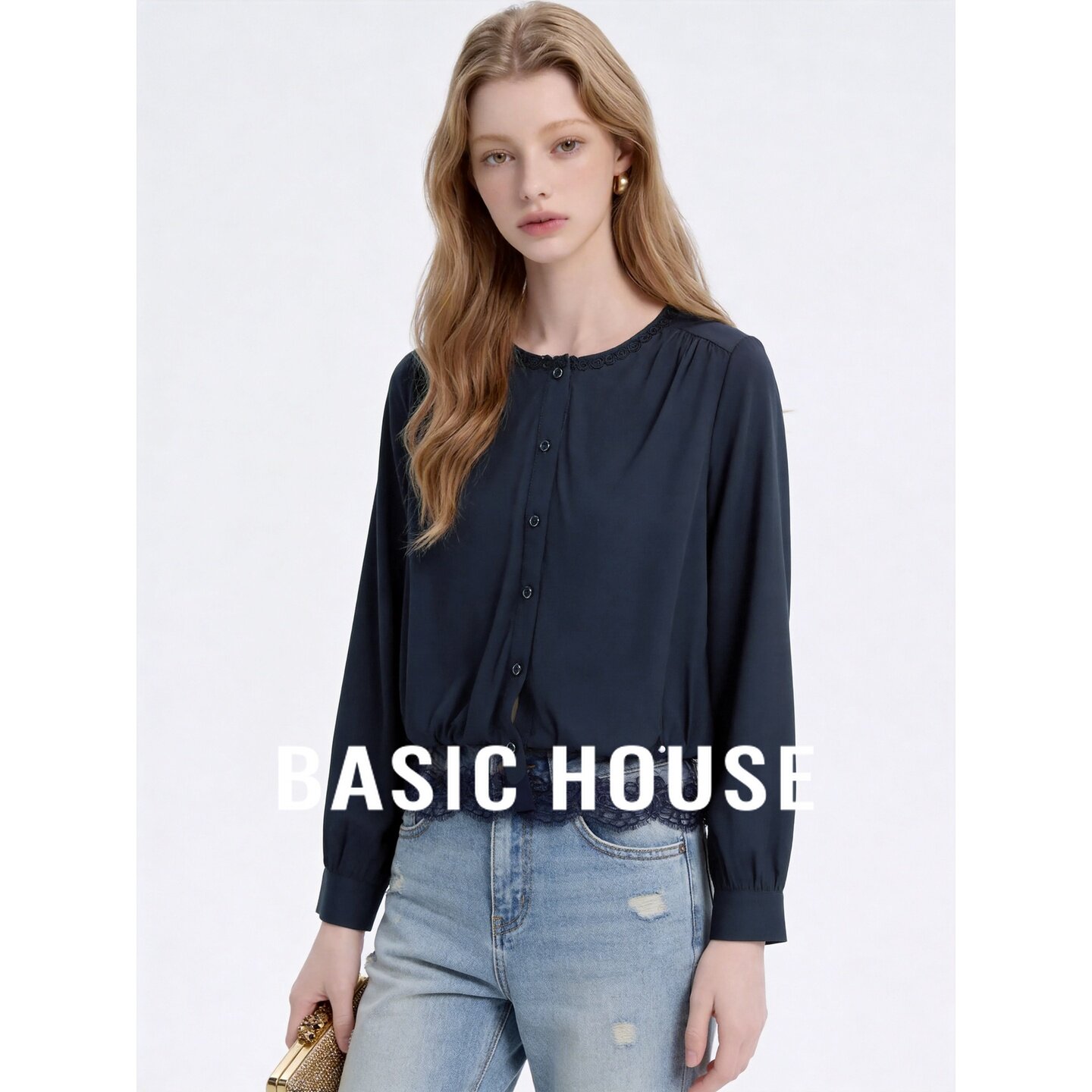 Basic House/百家好法式蕾丝拼接衬衫女长袖圆领纽扣设计通勤上衣