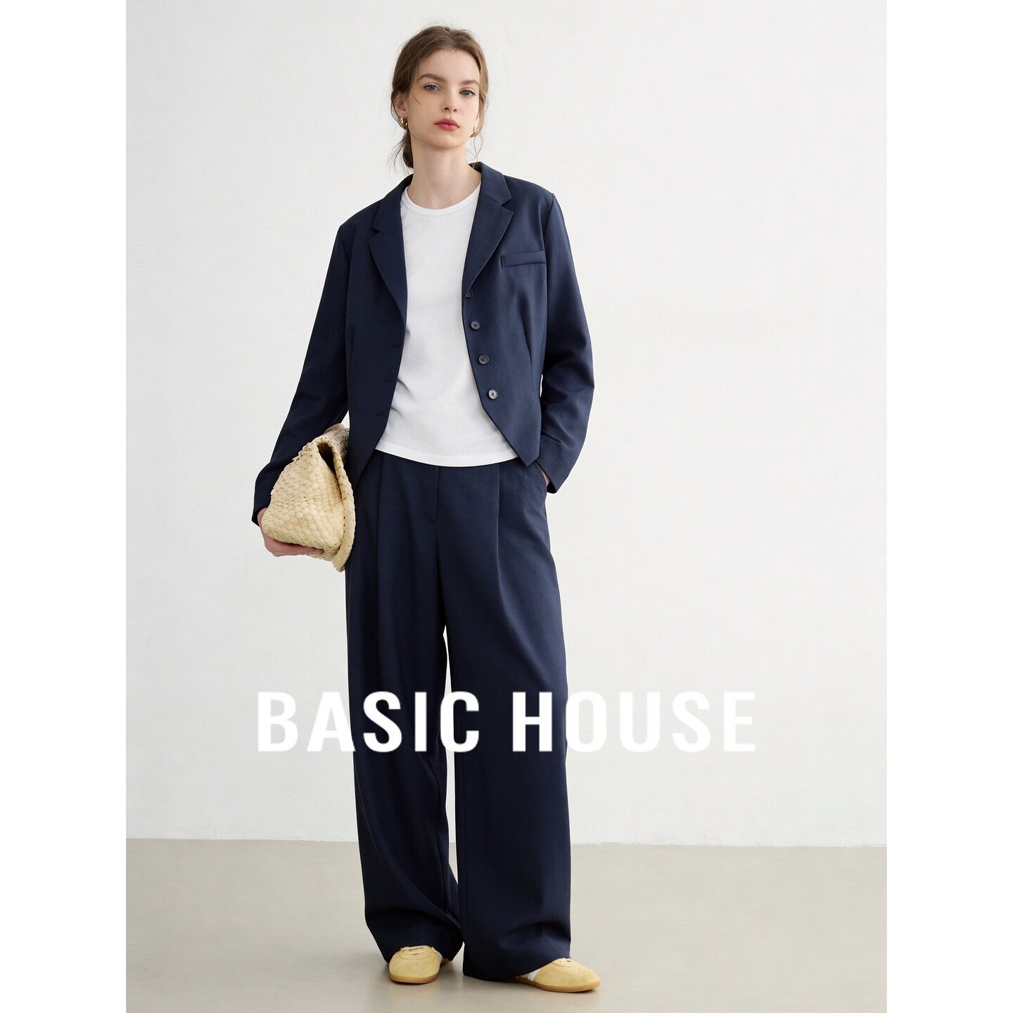 Basic House/百家好西装套装女藏青短款外套直筒阔腿裤通勤两件套