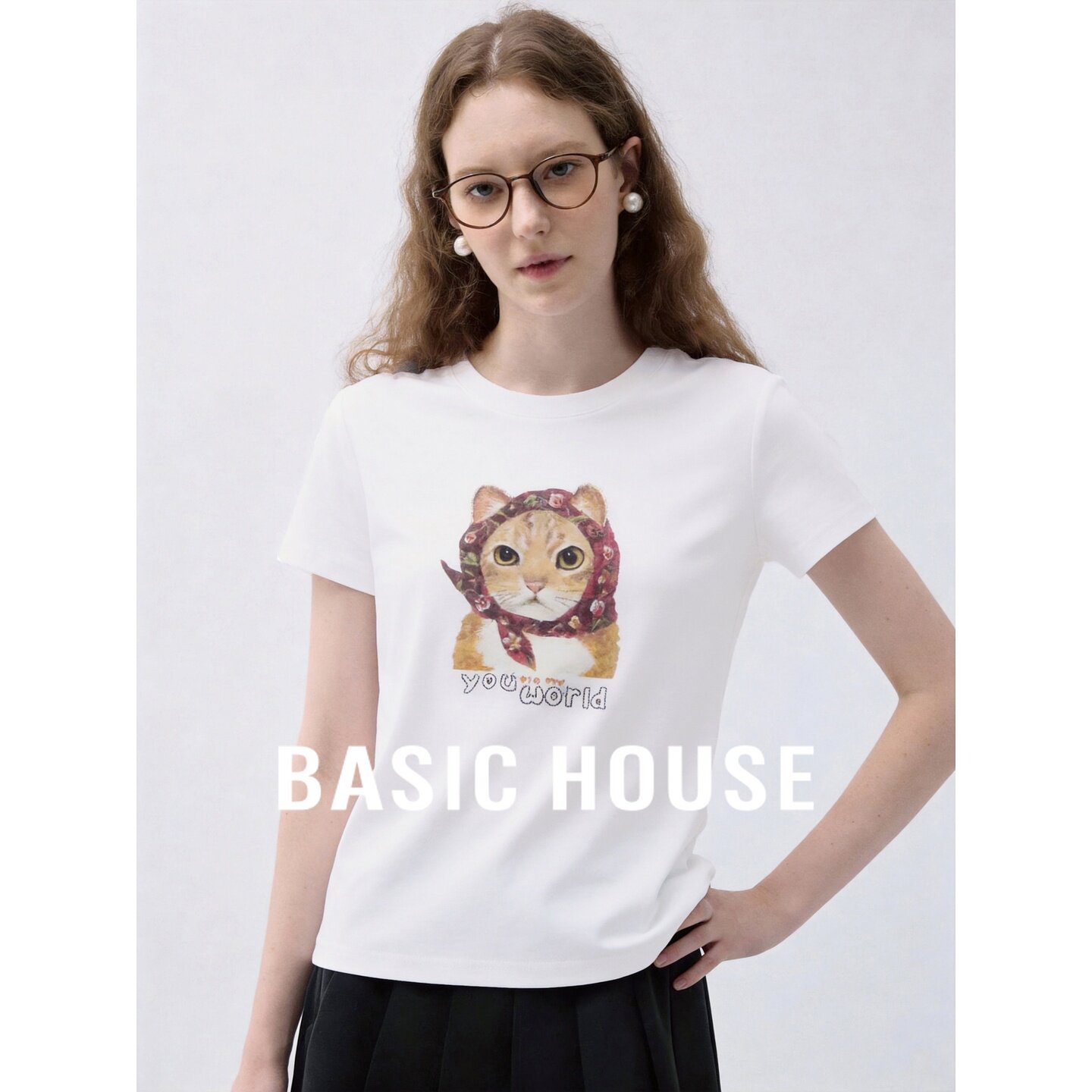 Basic House/百家好白色棉质T恤女短袖圆领小猫印花宽松韩版上衣
