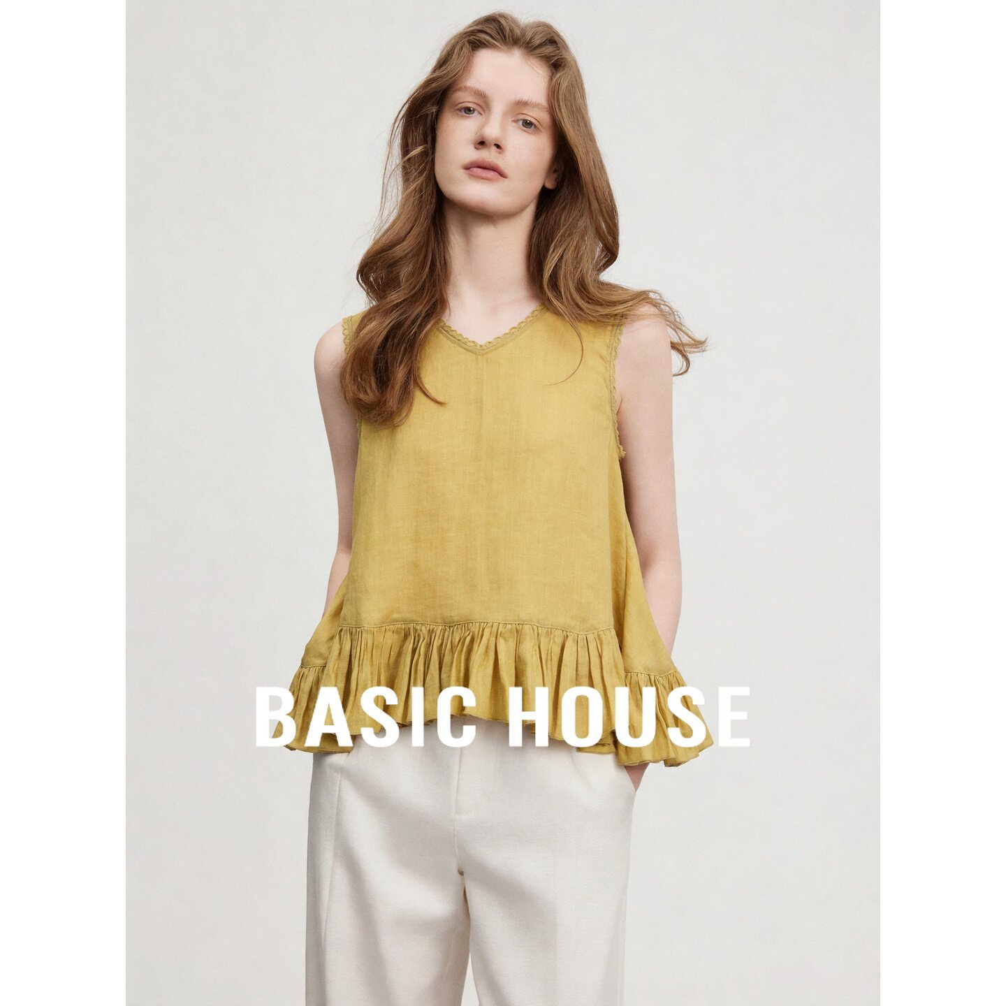 Basic House/百家好设计感V领无袖衬衫女黄色荷叶边下摆上衣夏季