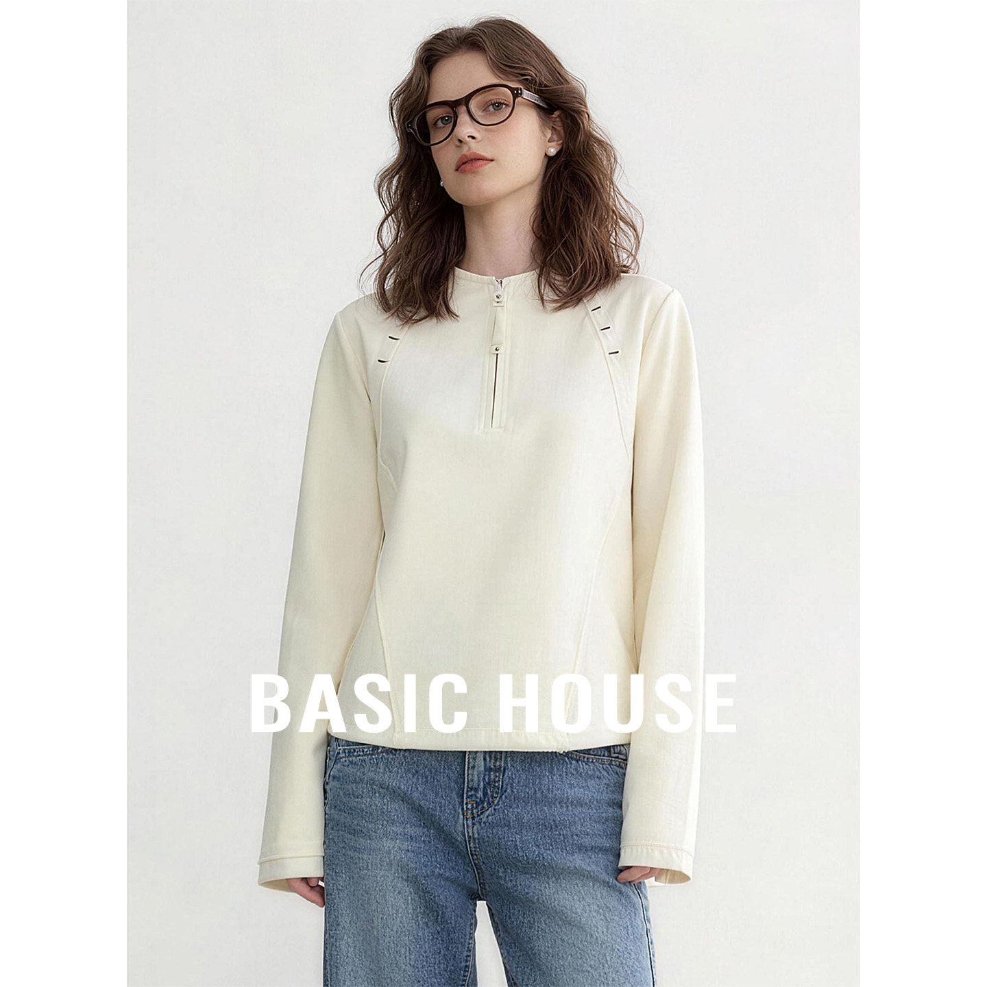 Basic House/百家好米白色简约长袖T恤女秋款新款宽松打底衫上衣