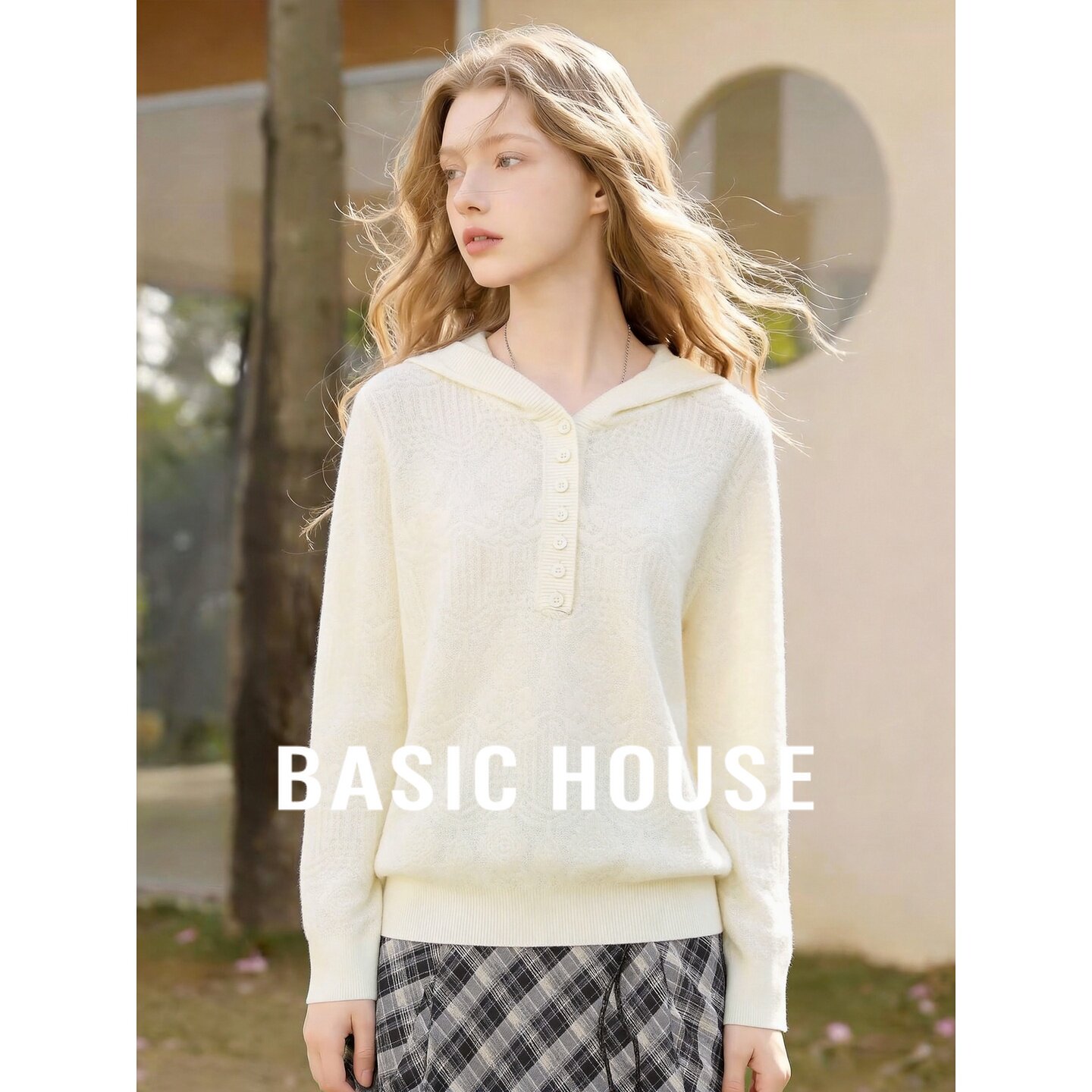 Basic House/百家好温柔慵懒风连帽针织衫女白色纽扣套头百搭上衣