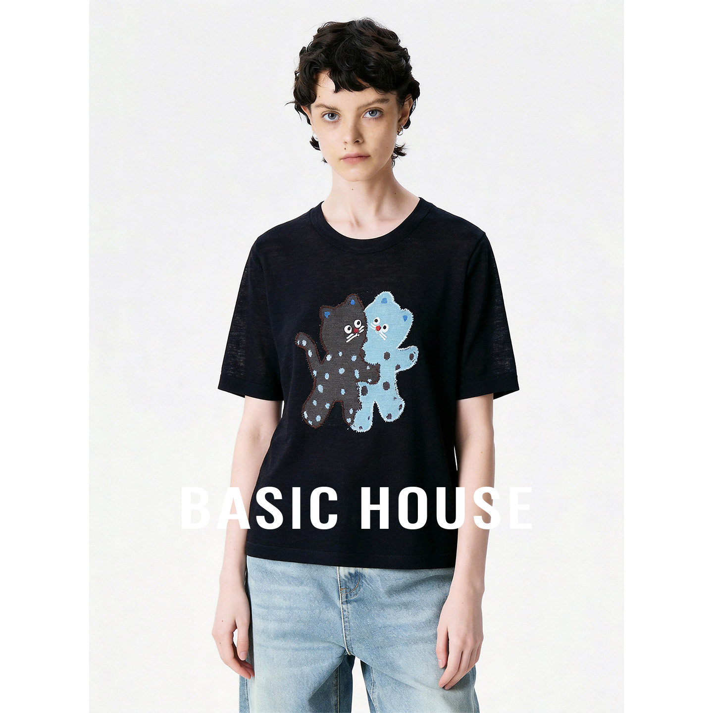 Basic House/百家好黑色圆领卡通设计减龄短袖针织衫女夏百搭上衣