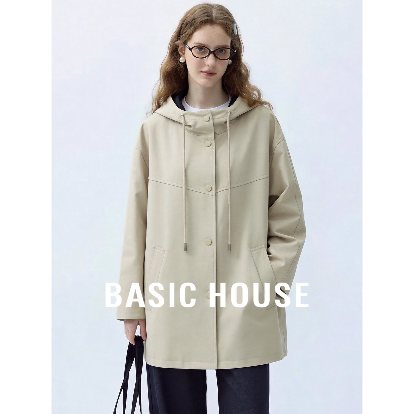Basic House/百家好2026秋季莱赛尔棉质连帽宽松短外套立领风衣女