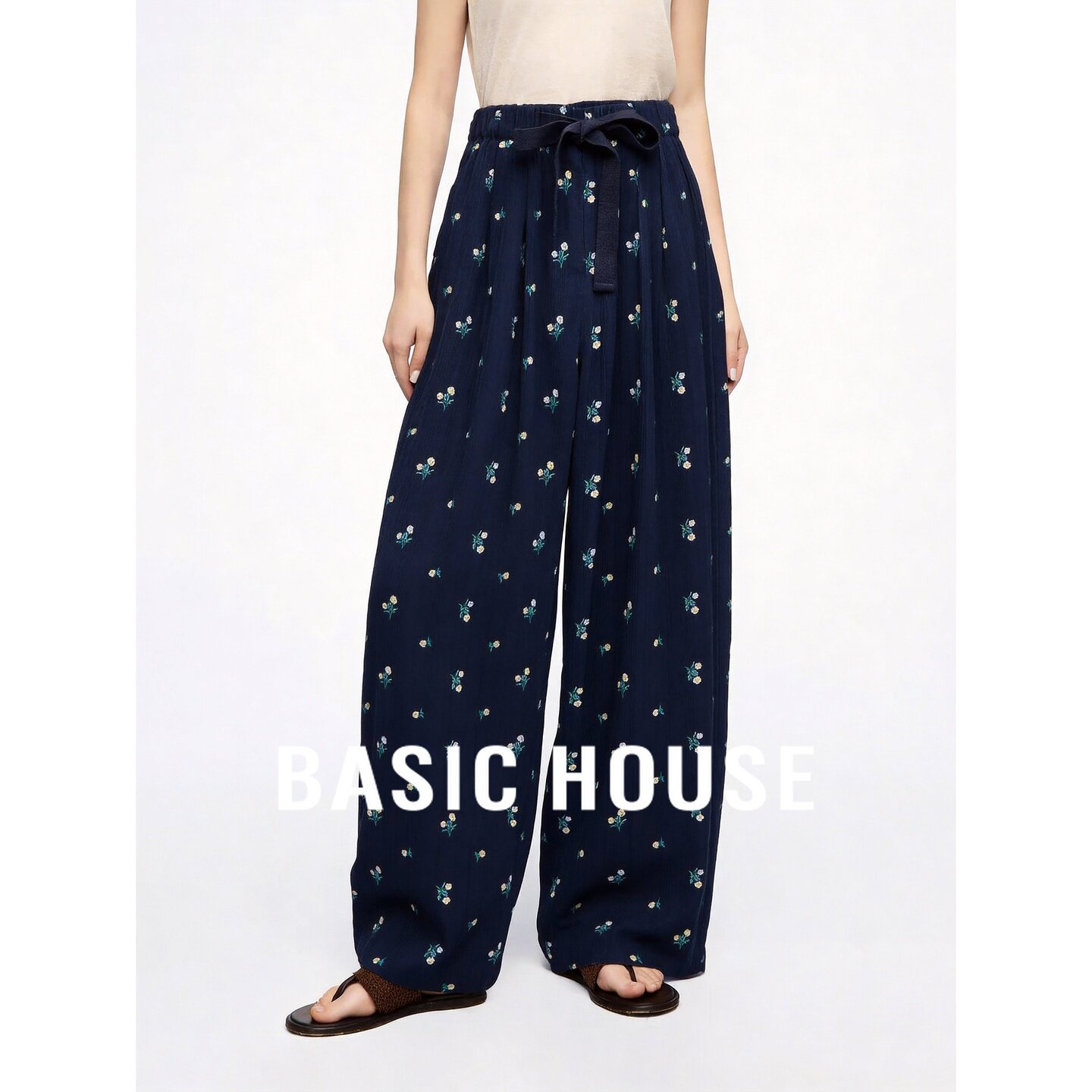 Basic House/百家好藏青色碎花抽绳阔腿裤女夏宽松慵懒风垂感长裤