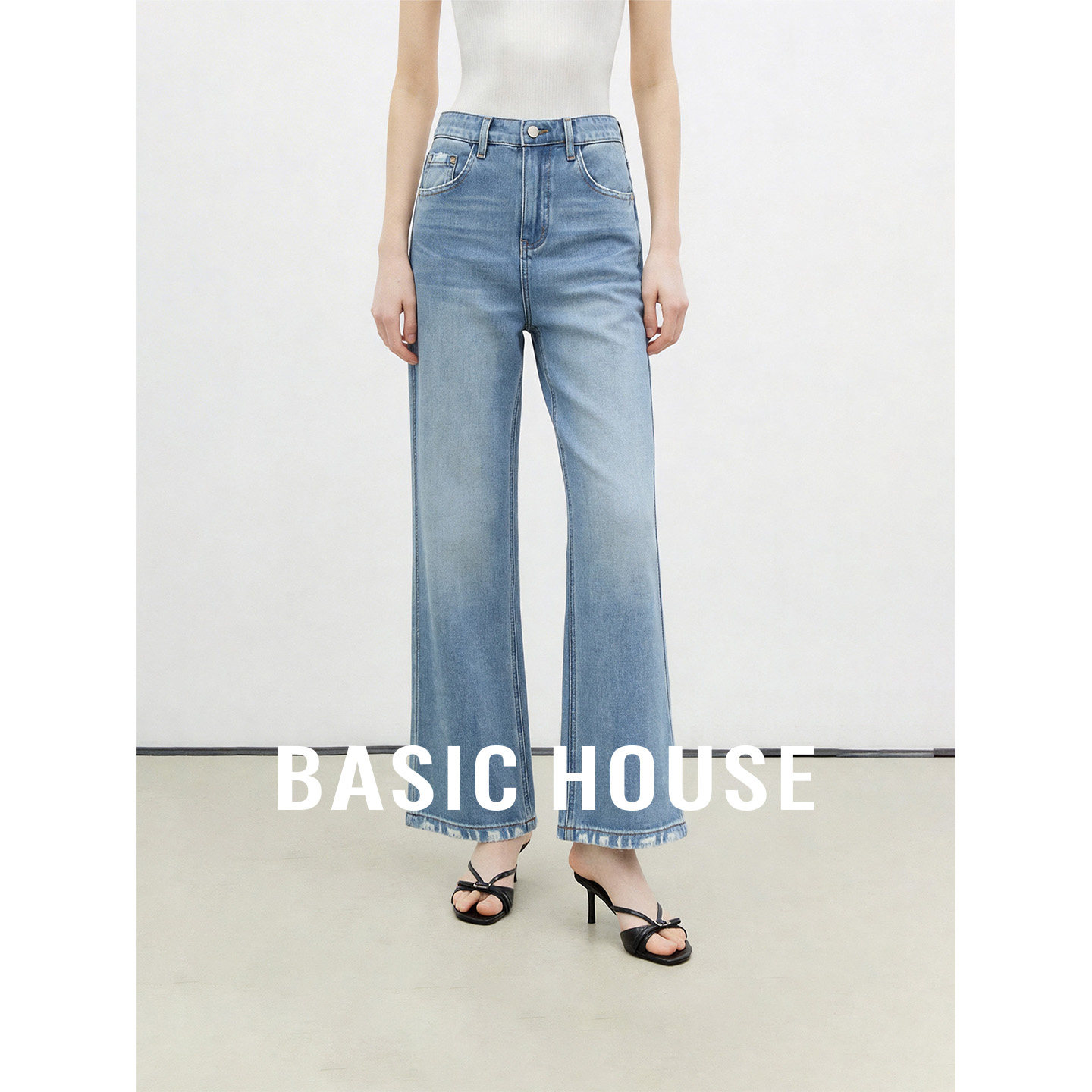 Basic House/百家好浅蓝色高级感直筒微喇裤女春夏新款百搭牛仔裤