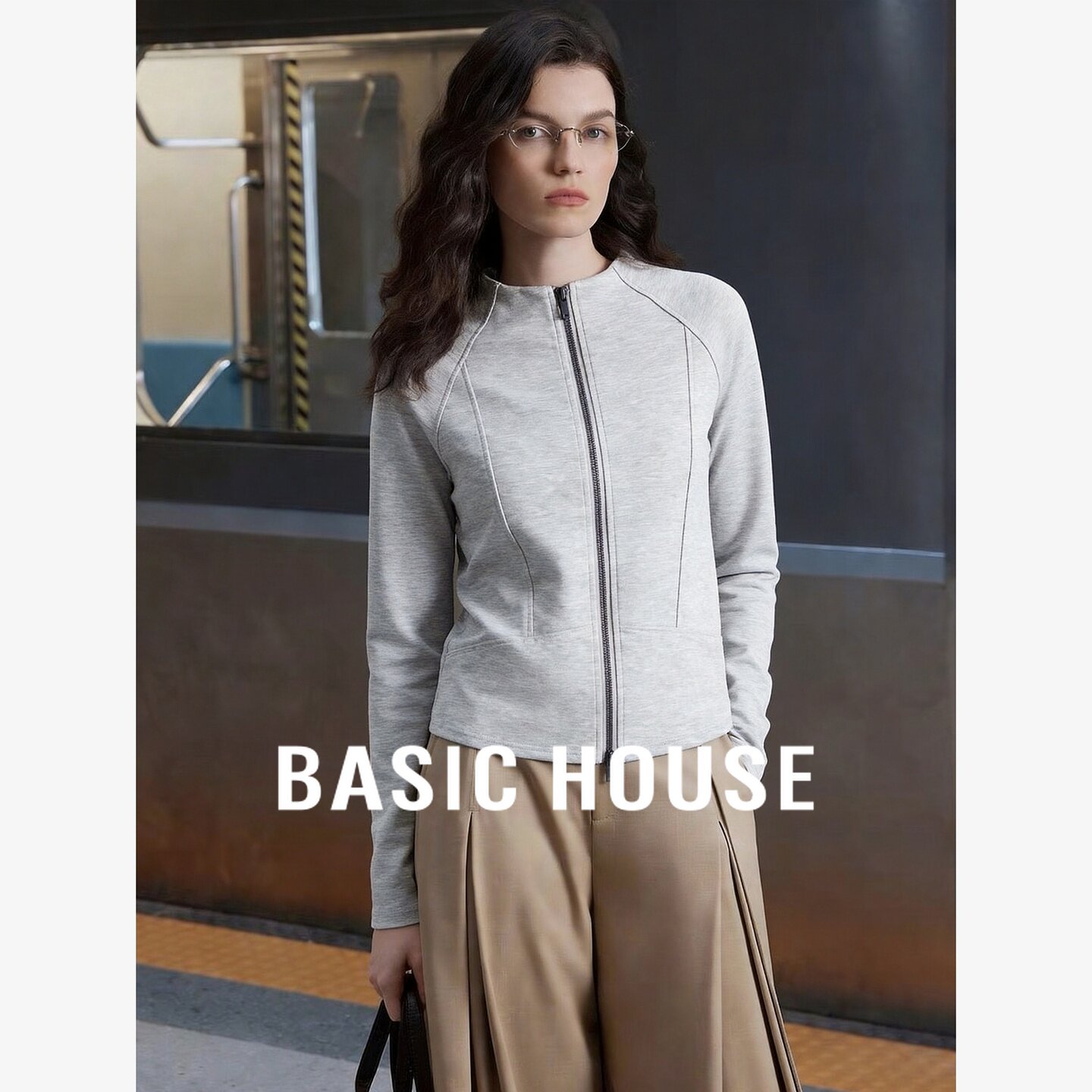 Basic House/百家好简约拉链开衫套头卫衣女宽松休闲外套百搭上衣