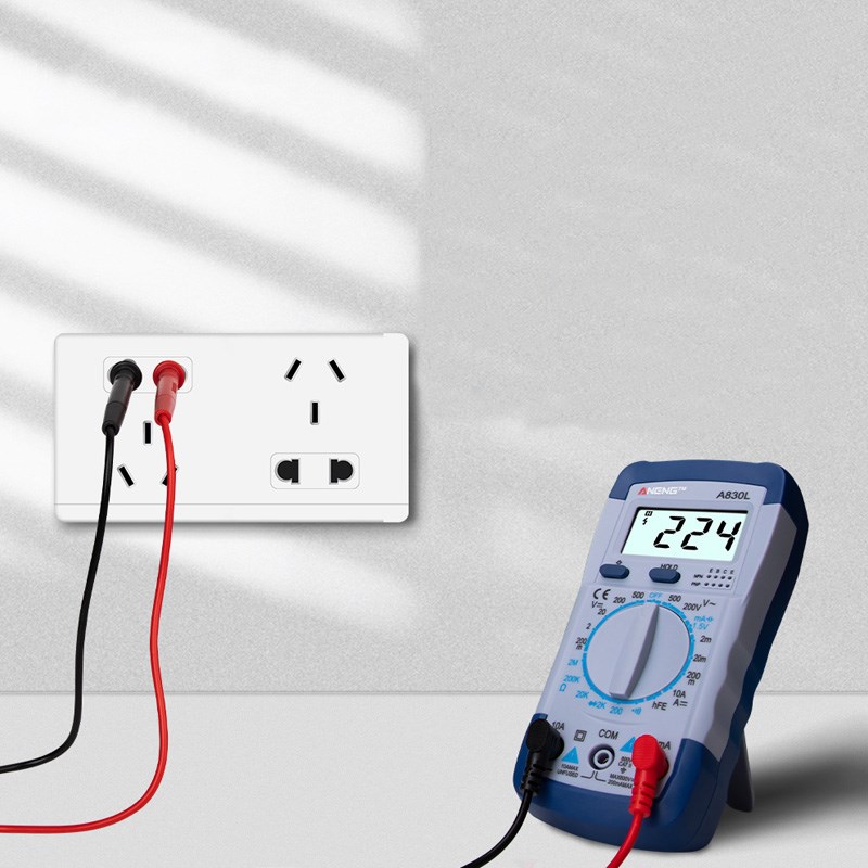 80L万用表 手持式数字万用表 电流表 电压表 高精度数显表80B