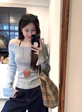 纯欲风灰色露肩斜肩针织衫女秋季新款设计感修身显瘦长袖辣妹上衣