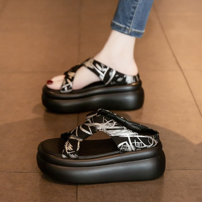 绝美厚底增高凉拖鞋女鞋夏时尚外穿2025新款松糕高跟休闲沙滩凉鞋