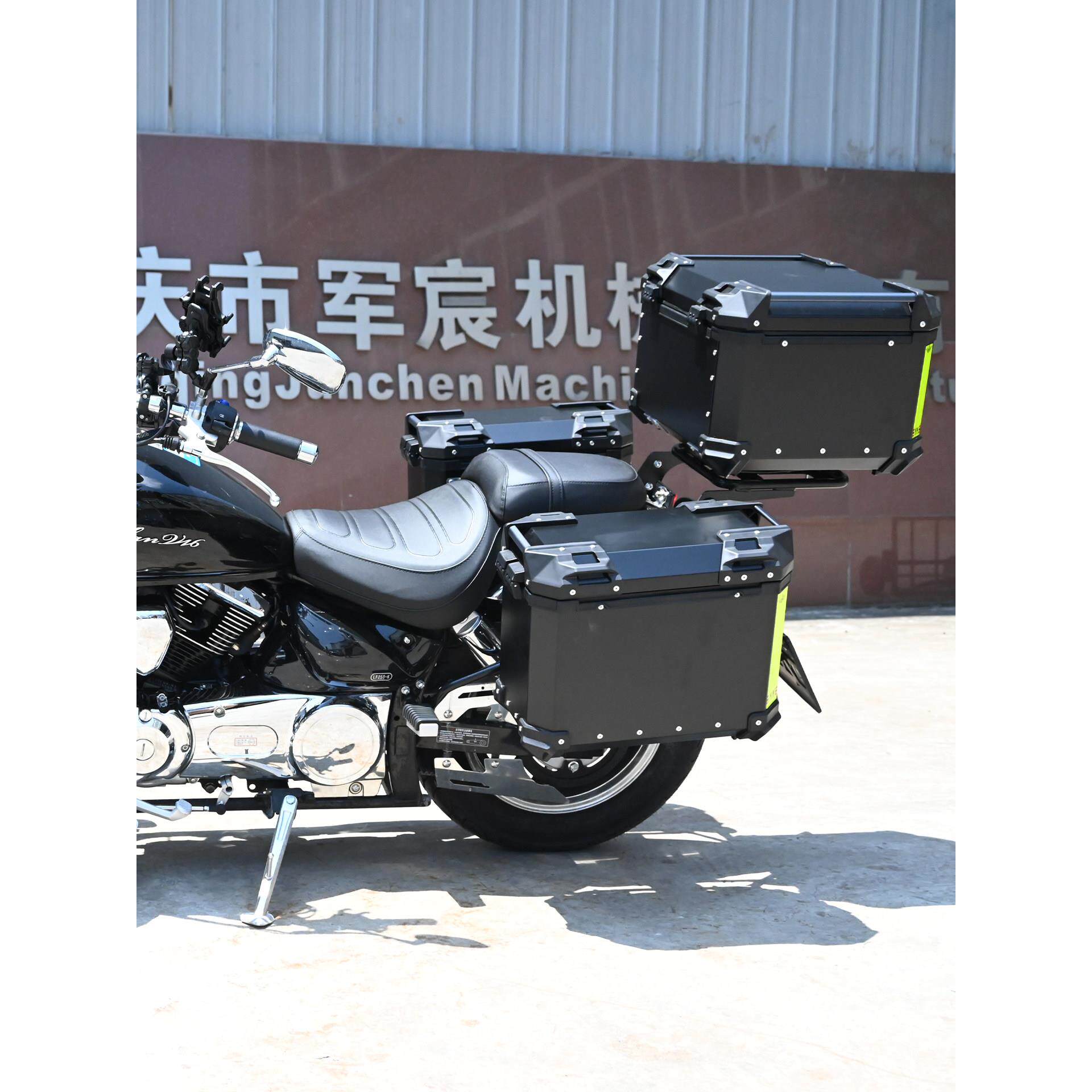 适用于摩托车力帆V16铝合金三箱快拆专用边箱架尾箱带灯改装配件