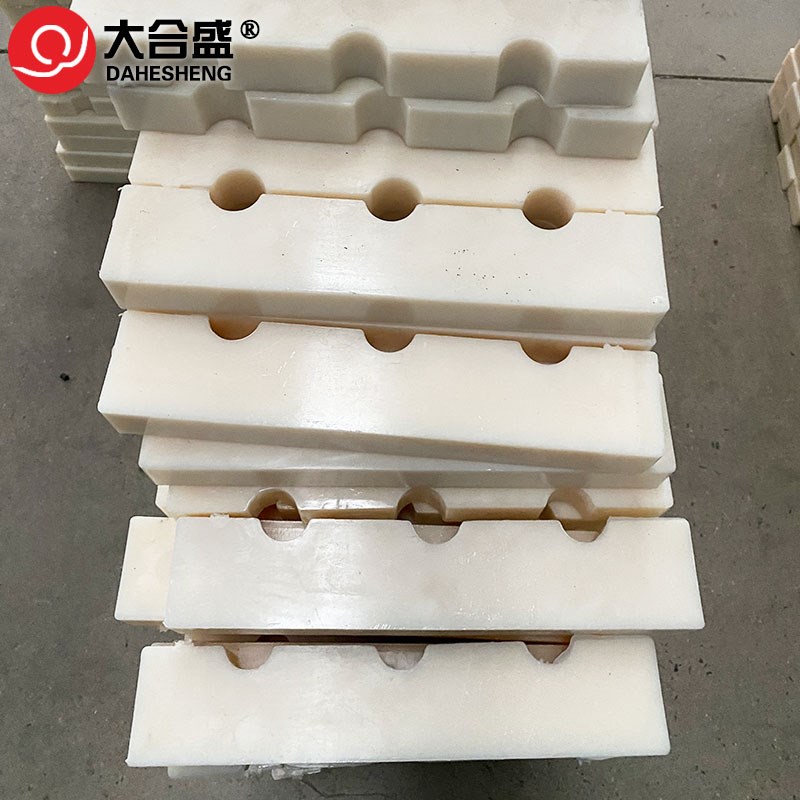 开模注塑加工尼龙线卡pa6尼龙注塑件加工pa66塑料零件注塑开模