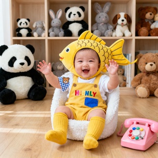 新生婴儿满月百天摄影创意写真0-3周岁男女宝宝电子照片ai精修图