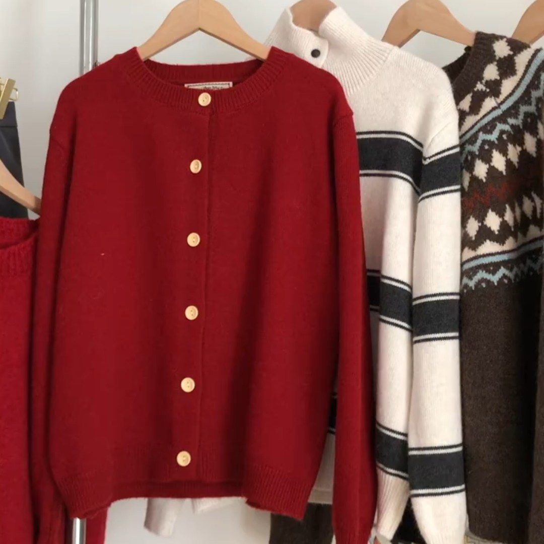 新年红色圣诞氛围感毛衣外套2025冬季新款爆款气质宽松针织开衫女,女装/女士精品,大码内搭,淘宝优惠券,粉丝福利购,淘宝优惠卷