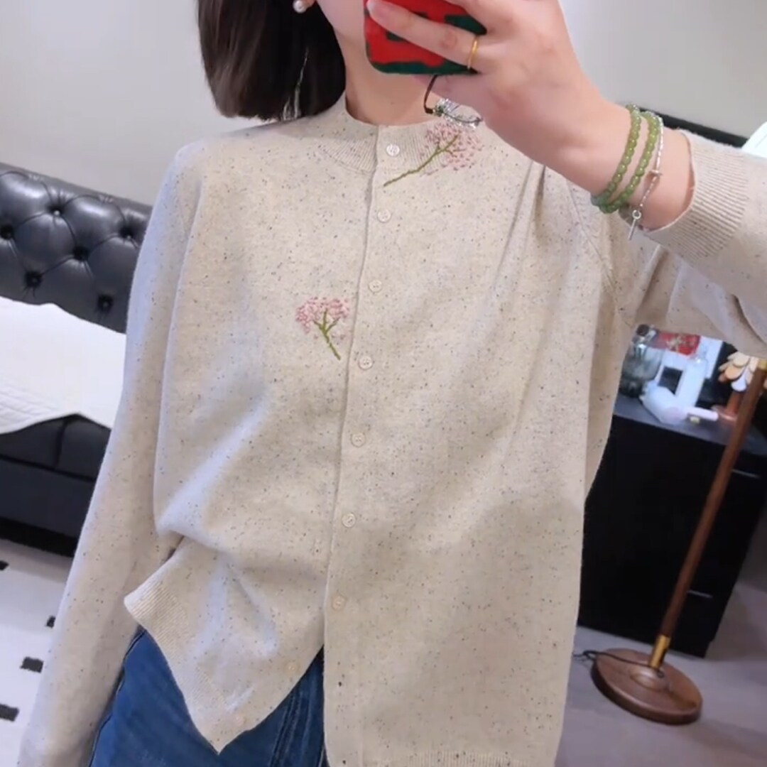 韩系慵懒风简约时髦翻领针织衫女