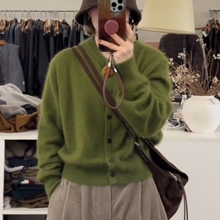 女 独特漂亮巨好看秋冬氛围感慵懒风绿色软糯针织开衫 2025冬季 新款