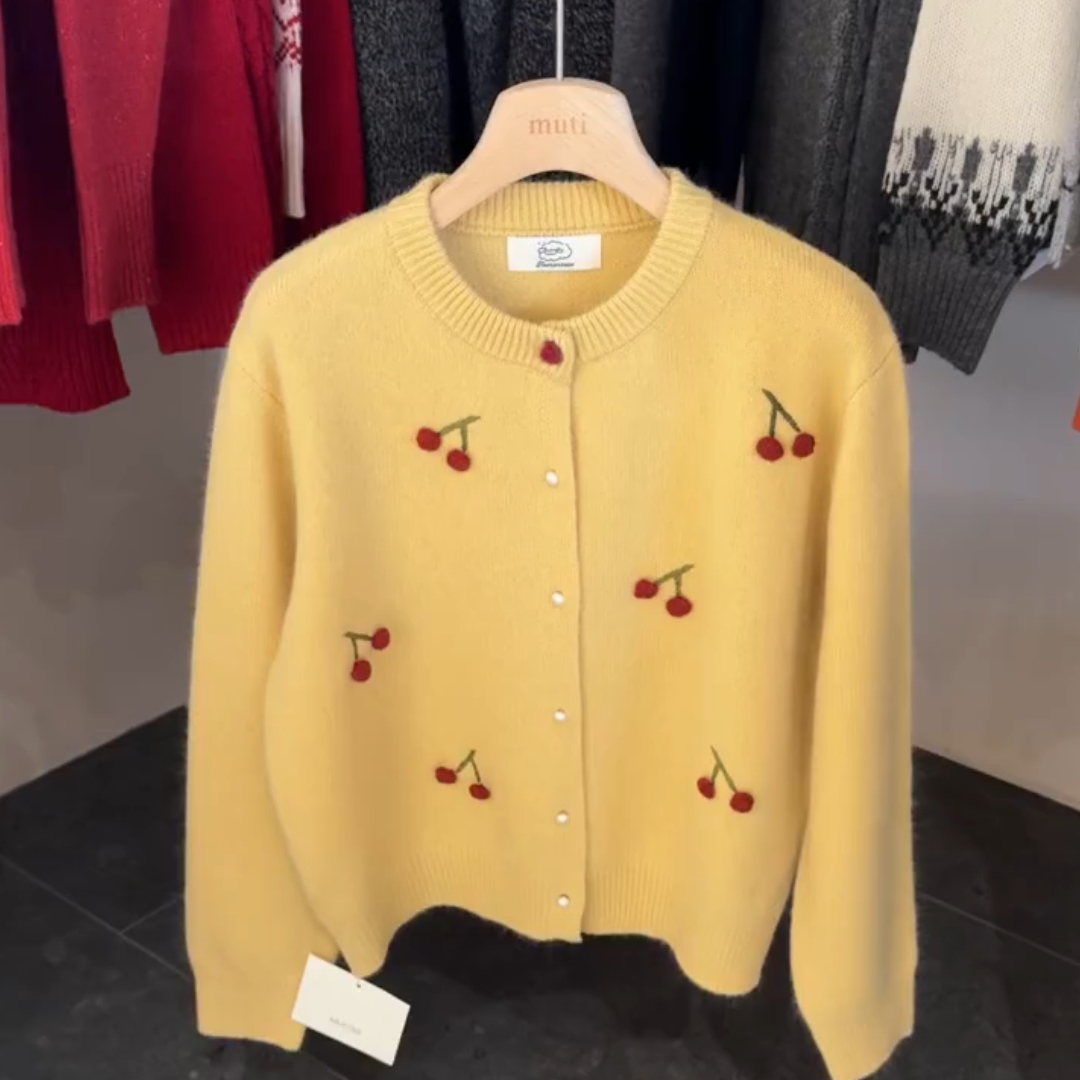 韩系氛围感樱桃刺绣针织开衫秋冬