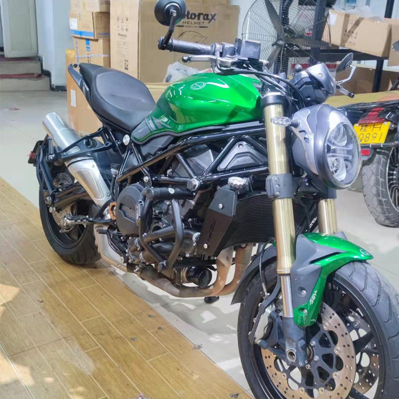 适用贝纳利752魔鬼BJ7G水箱左右护板装饰板水箱散热器保护罩