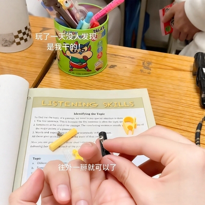 迷你子弹枪手枪玩具指尖暗器发射器上课摸鱼解闷小玩意双人对战男