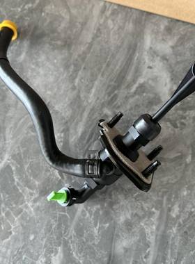 41610-1S500,41610-R1100适用现代Hb20离合器总泵