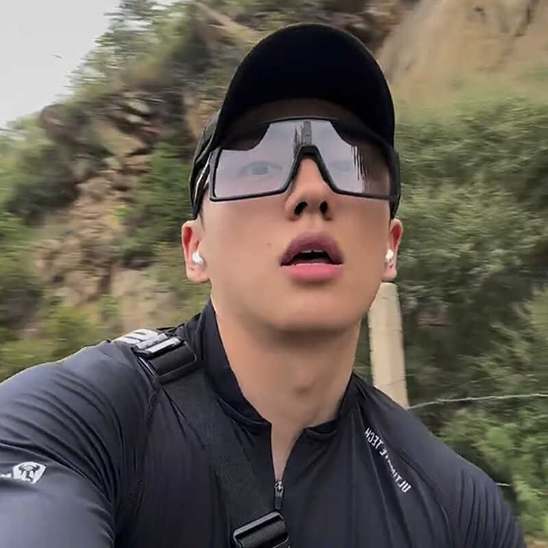 户外变色护目眼镜运动跑步自行车骑行徒步登山防风镜公路滑雪墨镜