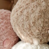 枕西湖卡通小绵羊沙发抱枕客厅毛绒装 饰办公室午睡神器汽车护腰枕