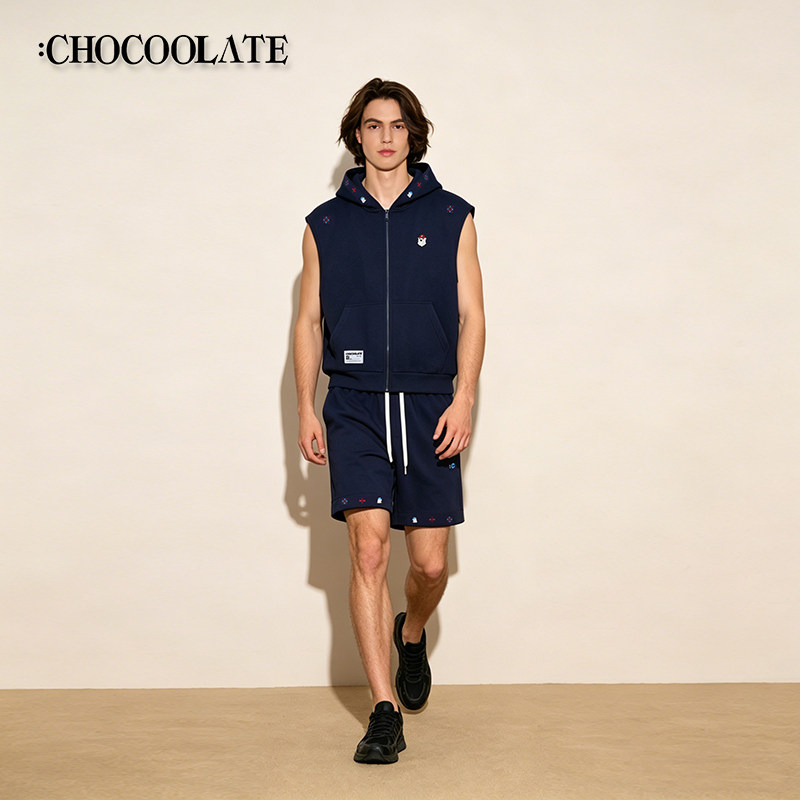 ：CHOCOOLATE立体刺绣连帽情侣卫衣马甲CCLVTXKL65180