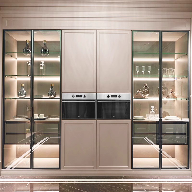 LED8毫米超白精磨边钢化玻璃层板定制酒柜书柜展示柜隔板带灯