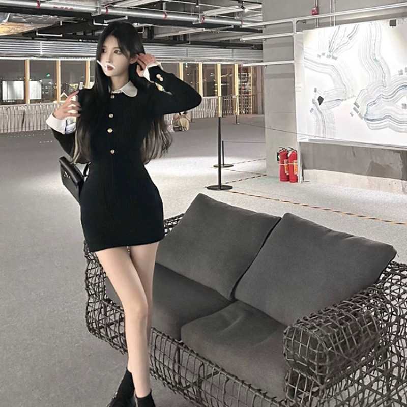 黑色假两件连衣裙子女收腰气质修身包臀衬衫短裙早秋季