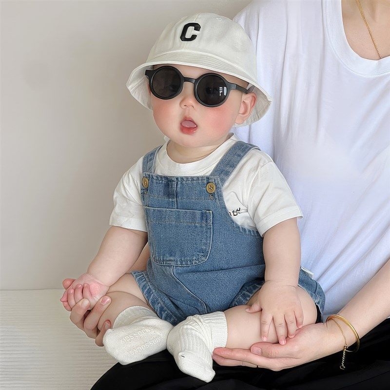 婴儿牛仔背带裤夏季薄款短袖T恤套装男宝宝连体衣服洋气帅外出服