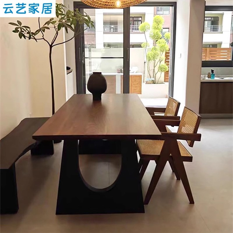 2024新款法式餐厅轻奢实木餐桌原木小户型复古会议长桌大板书桌
