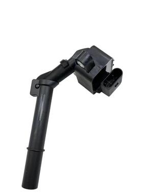 .适用于奔驰点火线圈高压包A2709060500A2709060100UF744