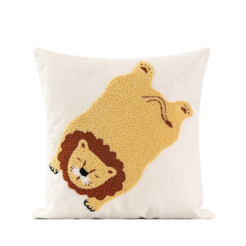 NEWC新宸优品 可爱卡通毛巾绣花小狮子抱枕客厅沙发女生卧室靠垫