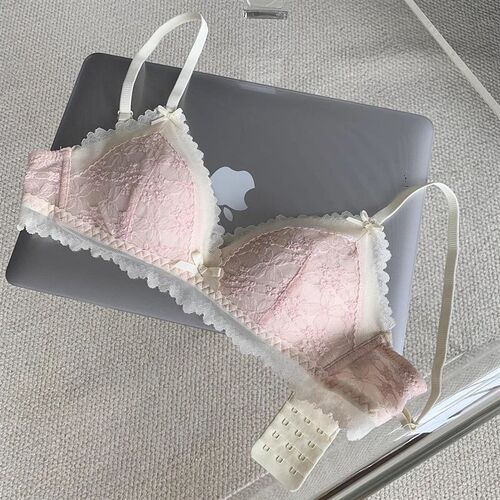 日系内衣女小胸聚拢无钢圈蕾丝薄款大胸显小甜美少女调整型文胸罩