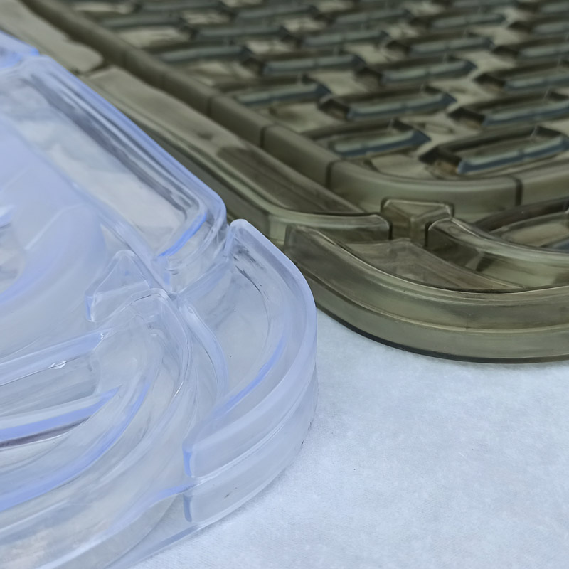 加厚汽车塑料脚垫pvc透明脚垫乳胶地垫轿车软胶通用防水可裁剪