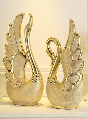 欧式装饰创意家居饰品客厅卧室电视柜陶瓷小饰品结婚礼物天鹅摆件