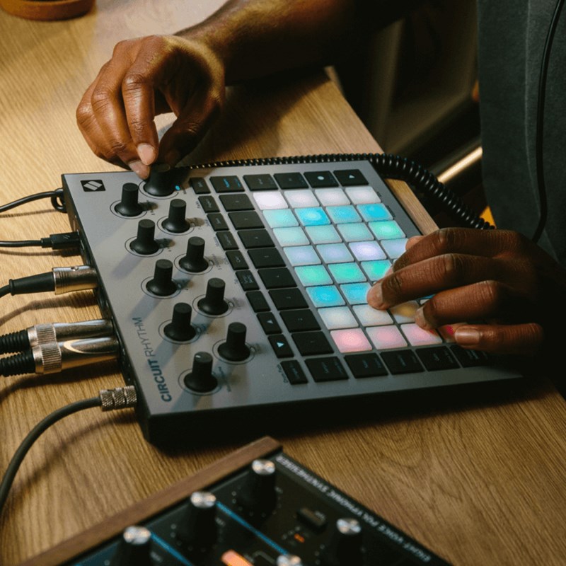 【野雅绫】Novation Circuit RHYTHM 节奏采样模拟鼓机合成器