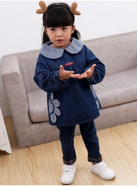 女宝宝牛仔罩衣洋气防脏春秋冬大码吃饭婴儿童护衣反穿衣上衣外套