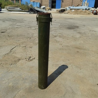 绿色的密封筒 邮电局淘汰的 原先装信号杆子旧的非全新