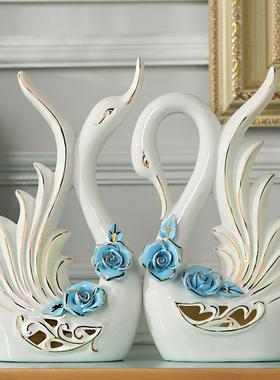 创意情侣天鹅结婚礼物摆件家居装饰品陶瓷工艺品时尚新房婚房摆设