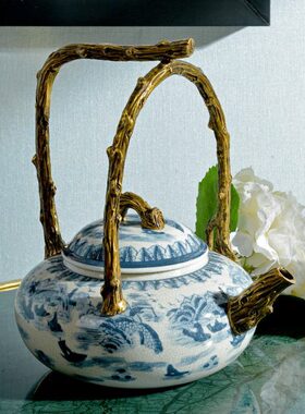 欧式青花瓷镶铜装饰工艺品茶壶新中式古典软装创意茶室提壶摆件