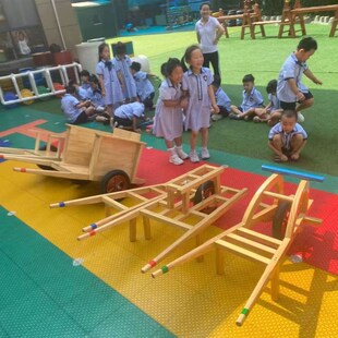 幼儿园安吉游戏户外儿童体验传统农耕科文化原木鸡公车独立推车板