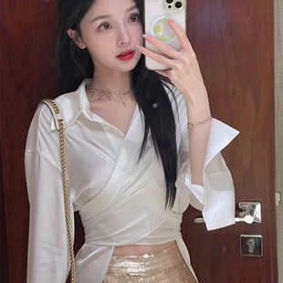 白色交叉收腰长袖 衬衣 超时尚 3.19 热裤 搭配 包臀亮片短裤 小众