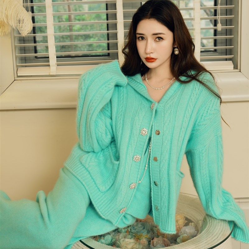 重磅! 山羊绒连帽针织毛衣女秋冬新款上衣连帽开衫直筒针织裤子半,女装/女士精品,羊绒衫,淘宝优惠券,粉丝福利购,淘宝优惠卷