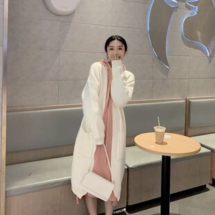 孕妇秋季套装针织连帽连衣裙毛衣外套减龄两件套2022新款时尚百搭