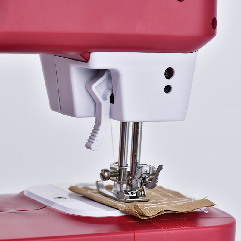缝纫机家用小型迷你全自动多功能吃厚带锁边家用缝纫机电动缝纫机